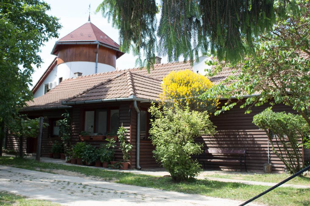 Holiday Home Melinda Ceglédpuszta Eksteriør billede
